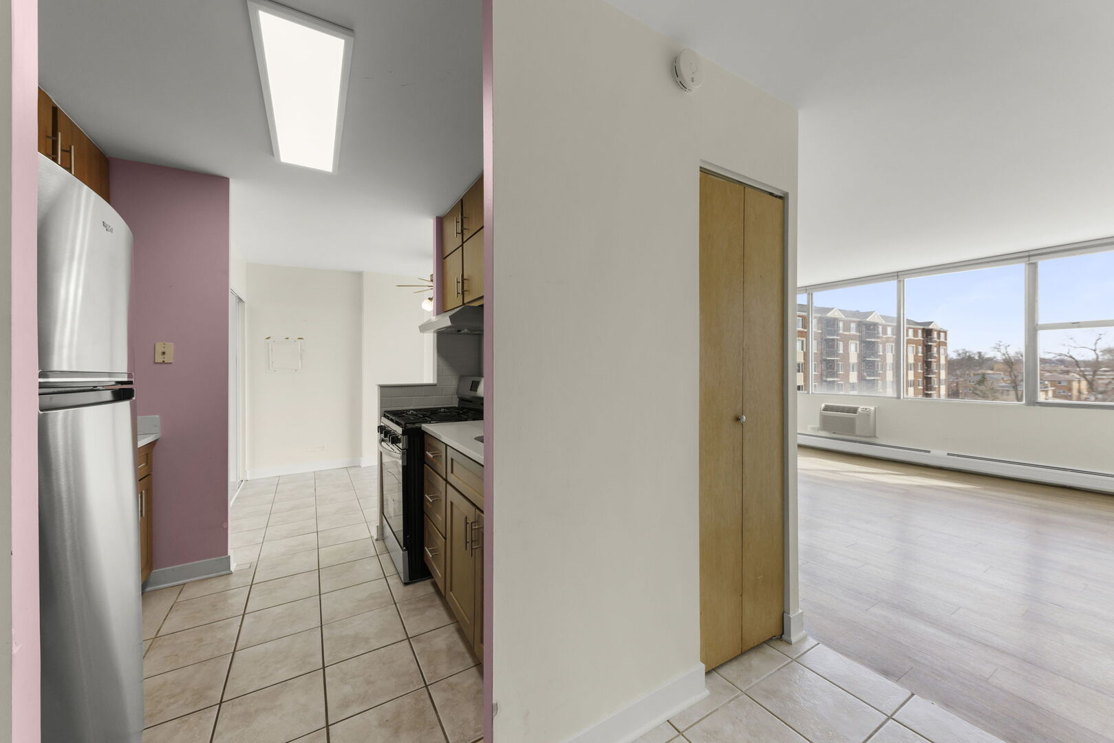 33 N Main Street #4J, Lombard, IL 60148