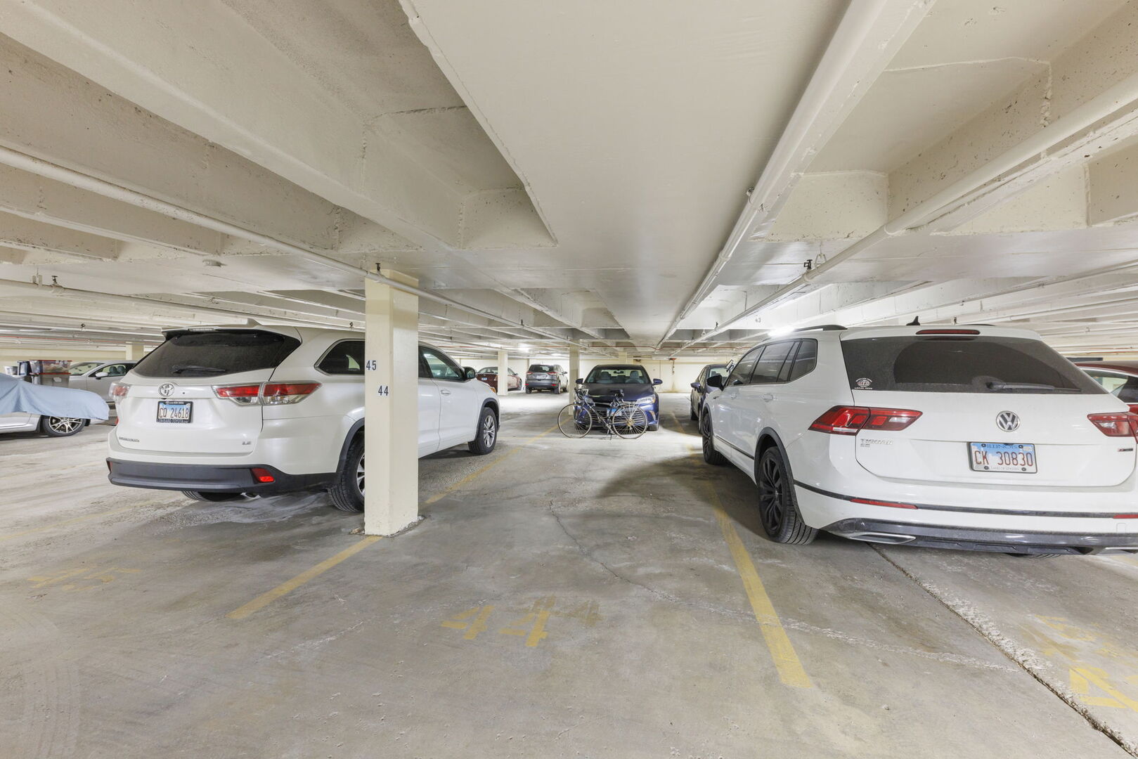 33 N Main Street #4J, Lombard, IL 60148