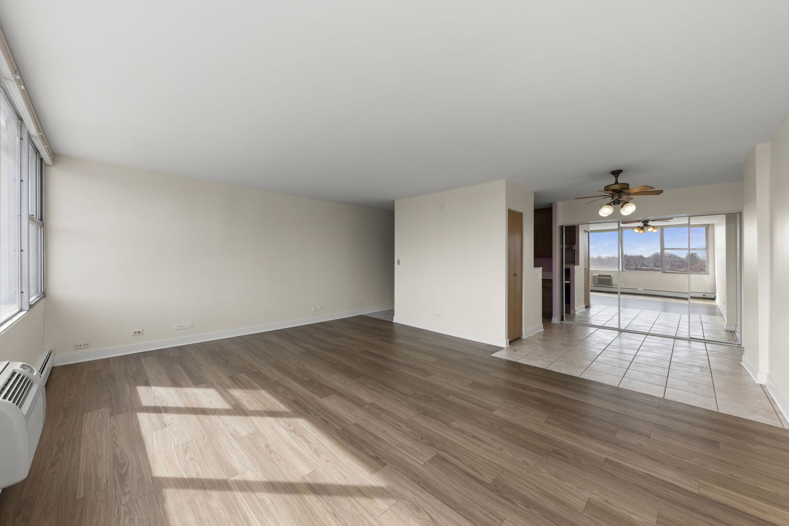 33 N Main Street #4J, Lombard, IL 60148