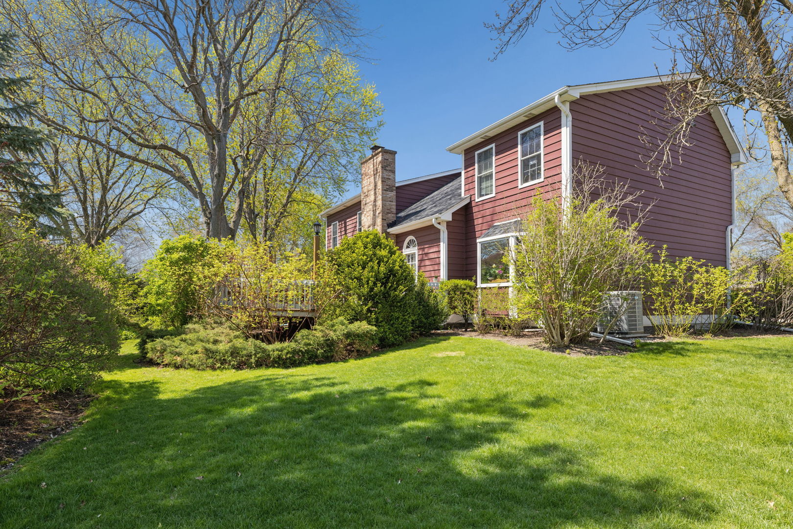 946 Montgomery Court, Naperville, IL 60540