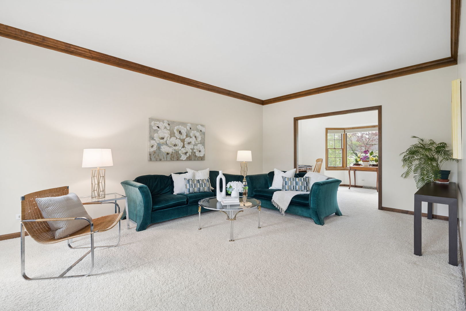 946 Montgomery Court, Naperville, IL 60540