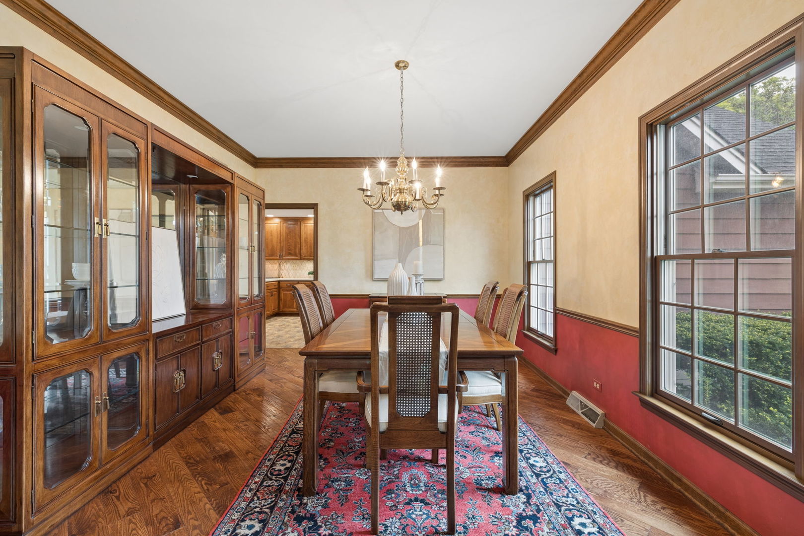 946 Montgomery Court, Naperville, IL 60540