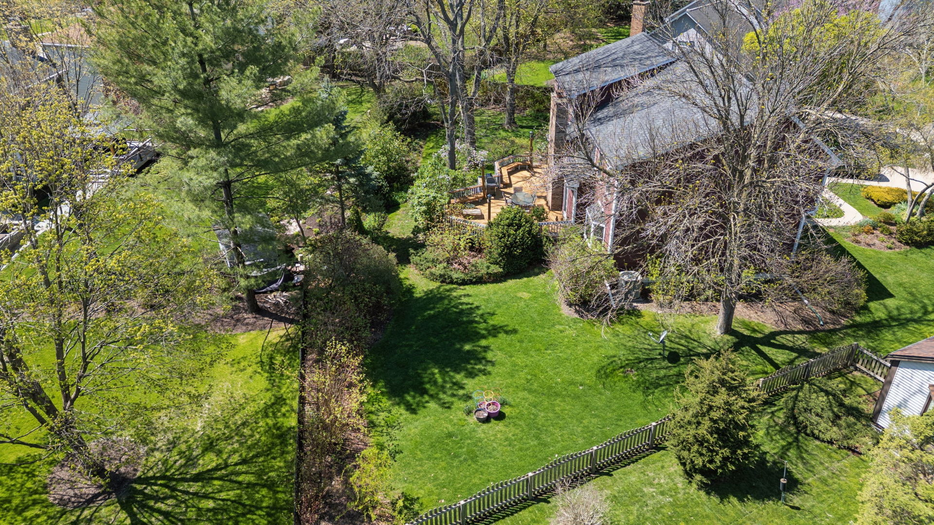 946 Montgomery Court, Naperville, IL 60540