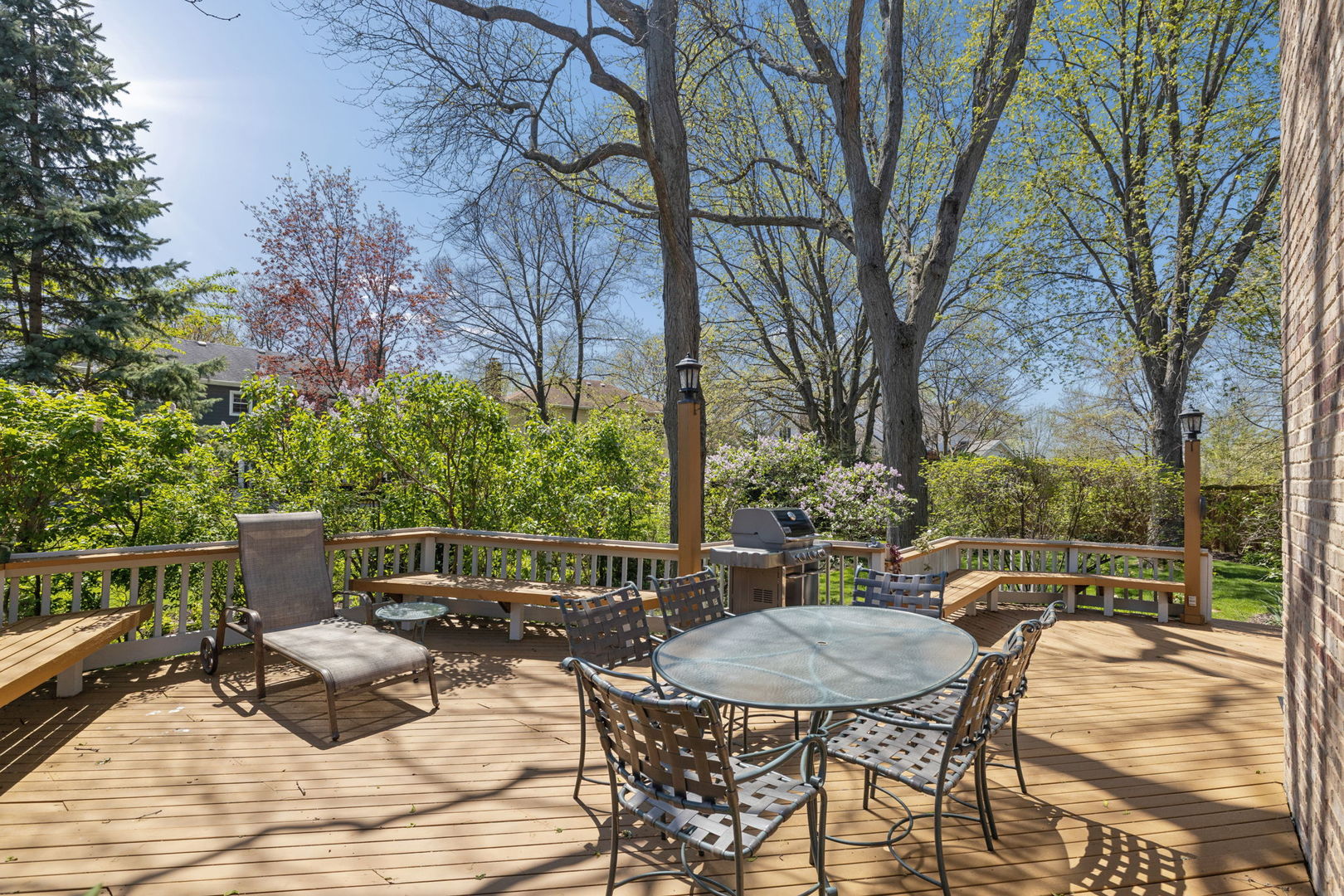 946 Montgomery Court, Naperville, IL 60540