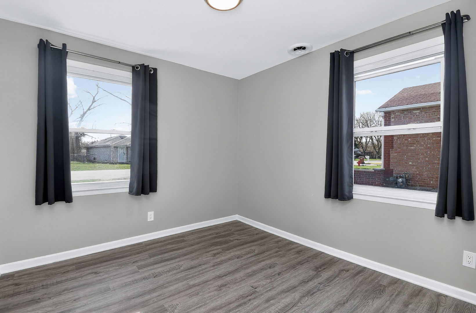 204 Mound Street, Willow Springs, IL 60480