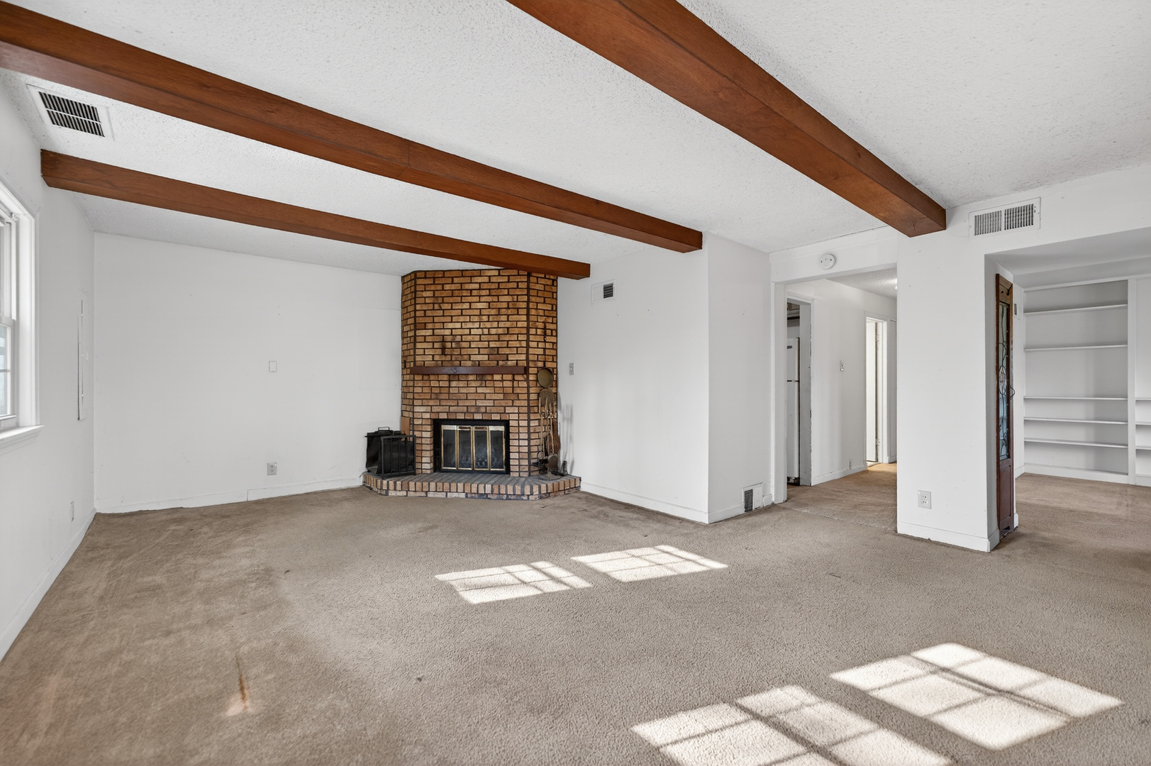 144 School Street, Wood Dale, IL 60191