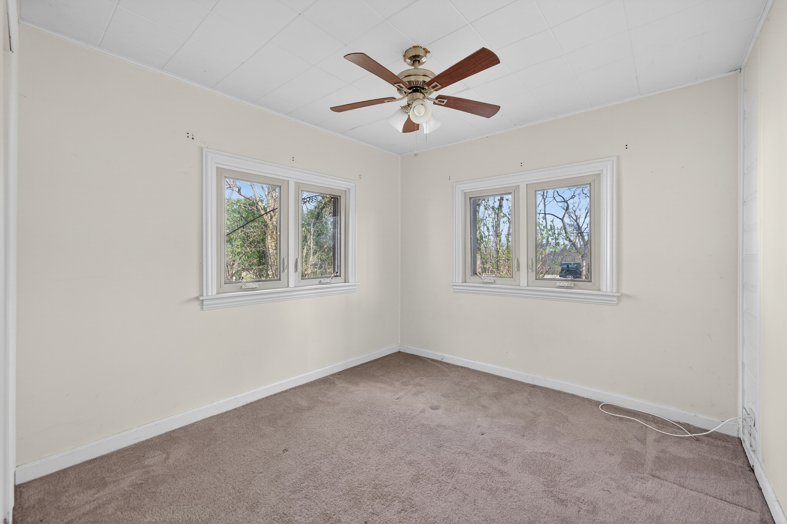 144 School Street, Wood Dale, IL 60191