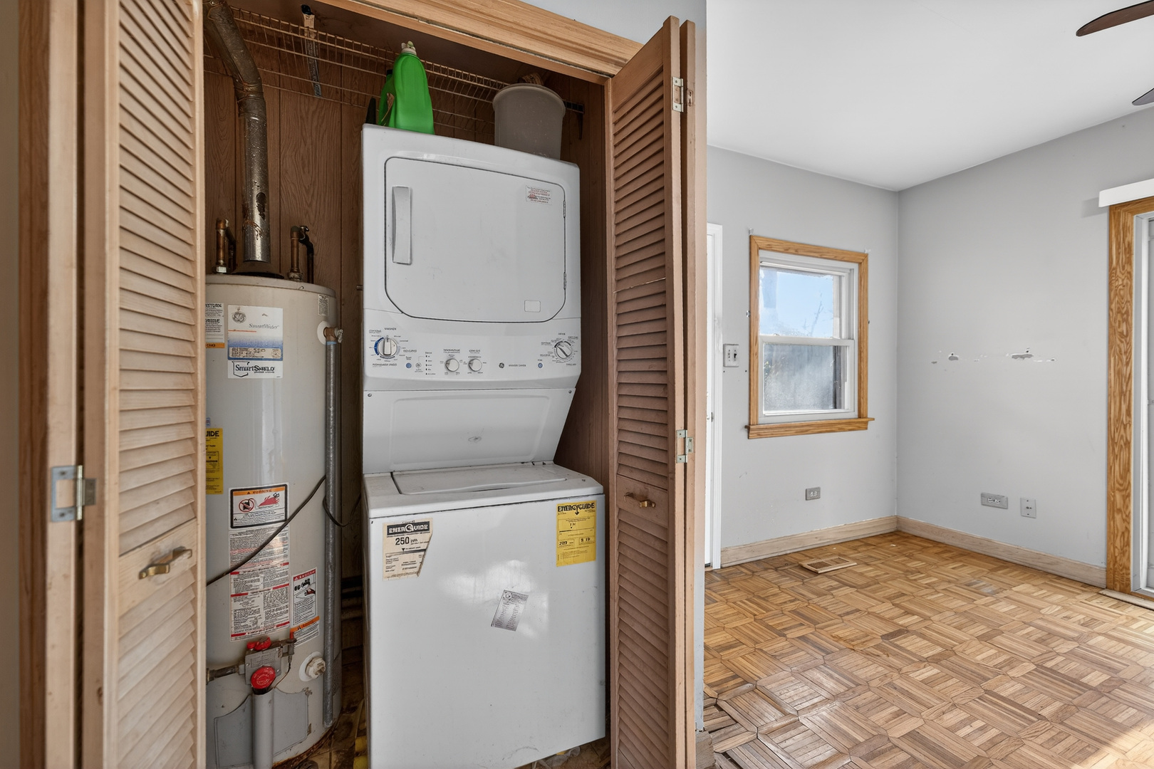 144 School Street, Wood Dale, IL 60191