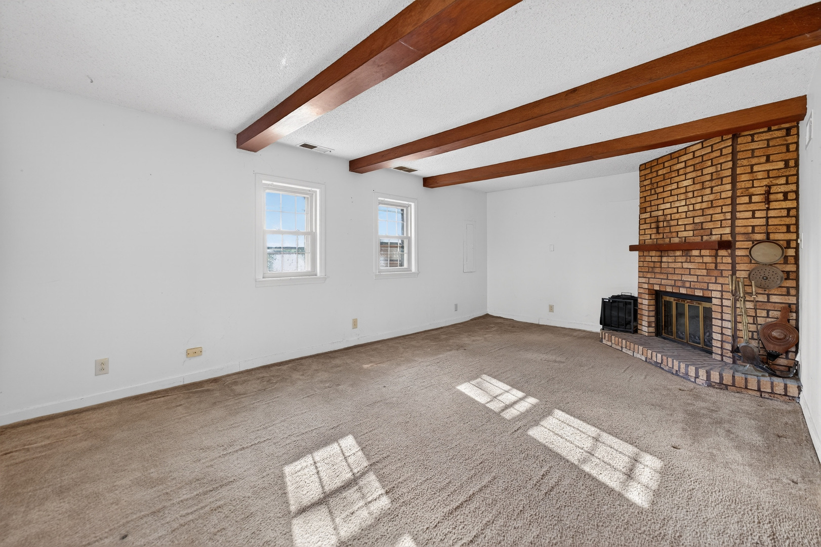 144 School Street, Wood Dale, IL 60191