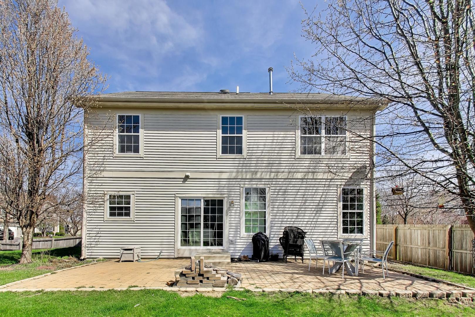 447 Talismon Court, Crystal Lake, IL 60012