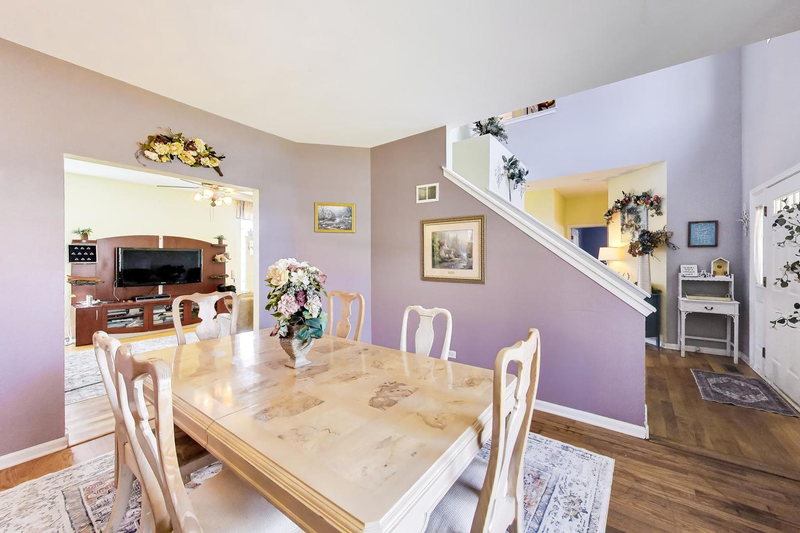 447 Talismon Court, Crystal Lake, IL 60012