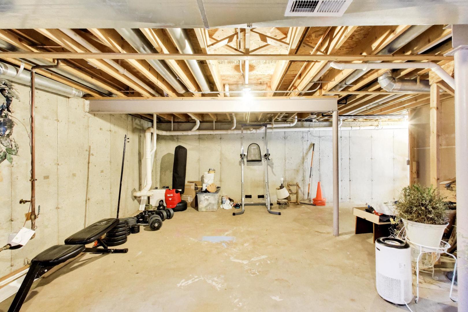 447 Talismon Court, Crystal Lake, IL 60012