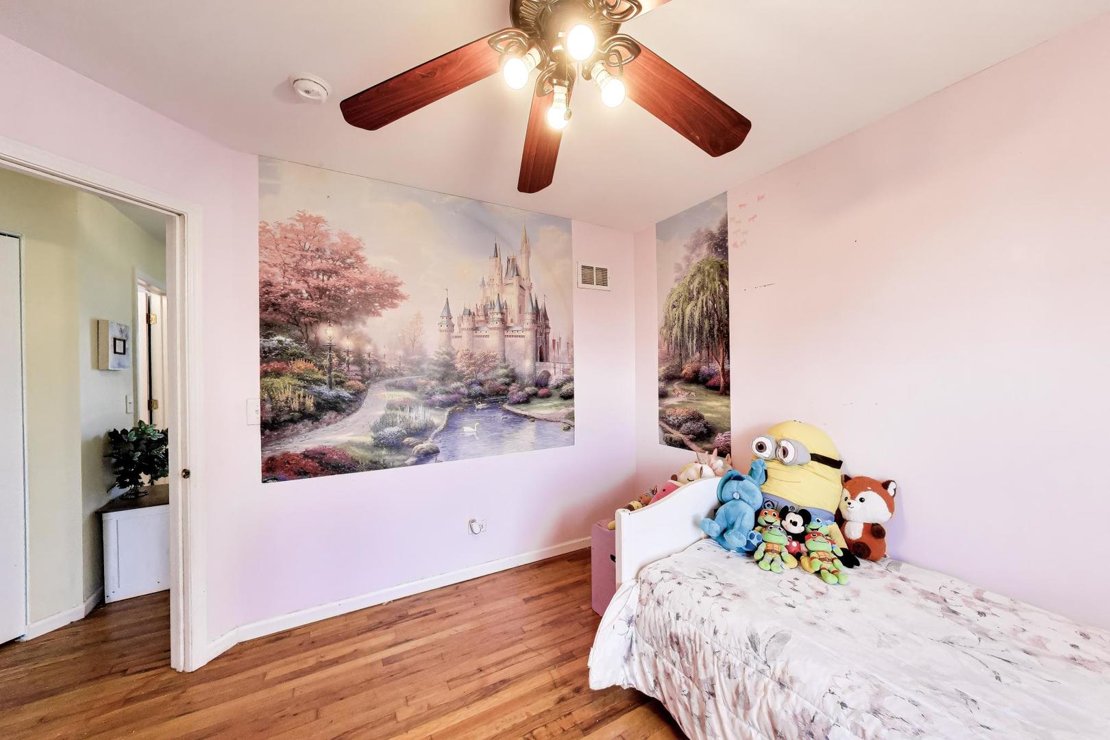 447 Talismon Court, Crystal Lake, IL 60012