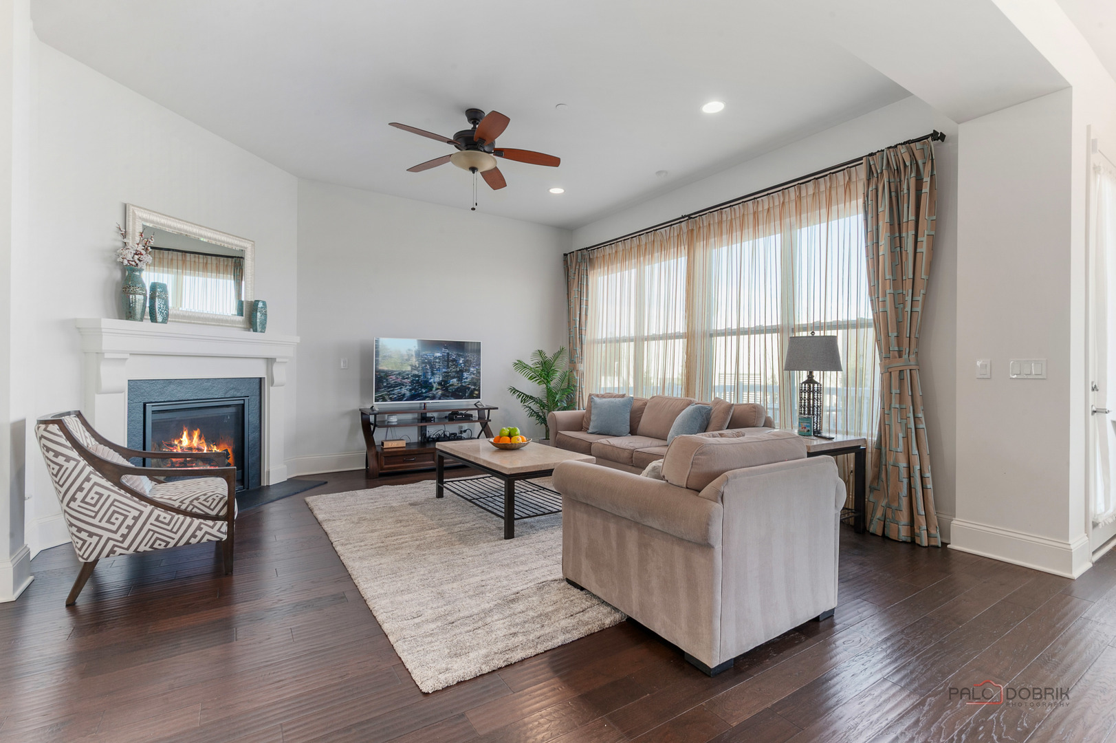 1442 Somerset Place, Barrington, IL 60010