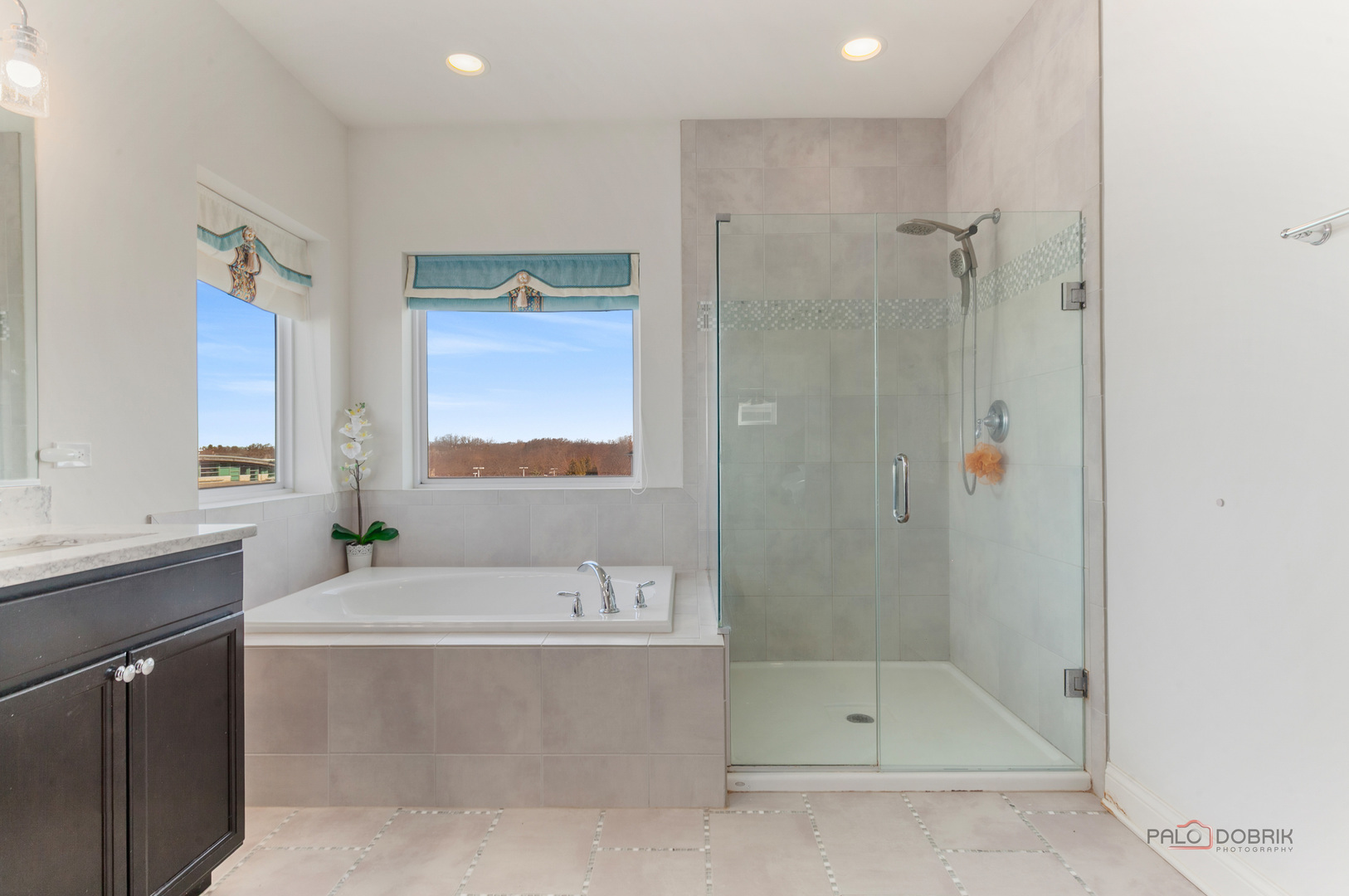 1442 Somerset Place, Barrington, IL 60010