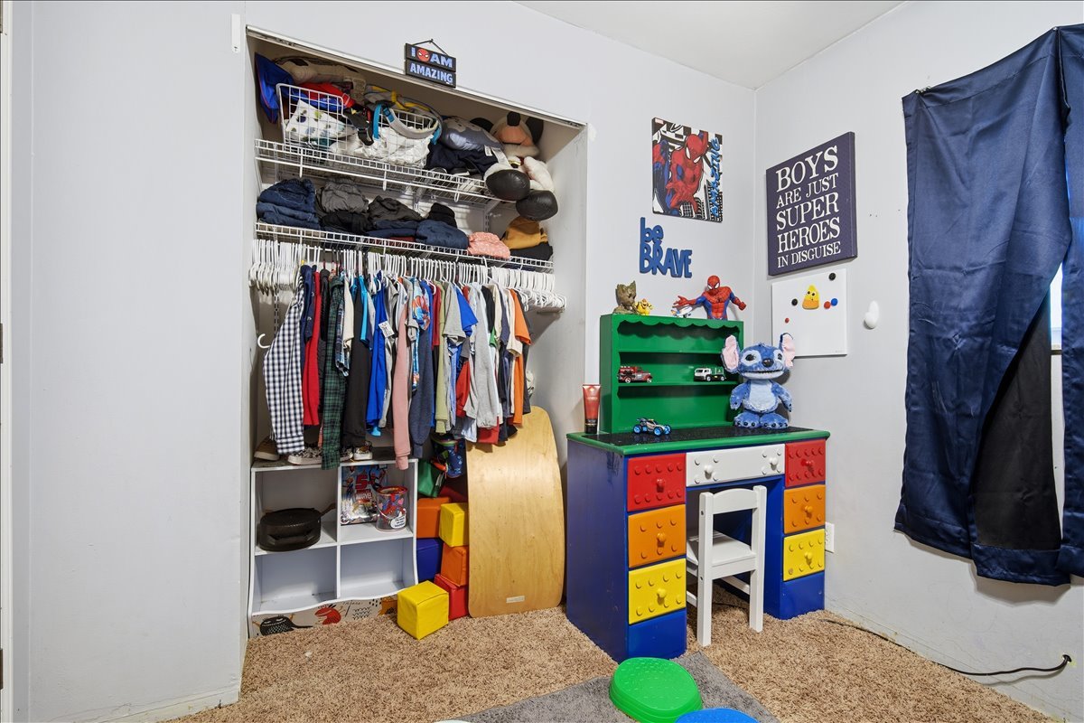 403 Sunset Drive, Leroy, IL 61752