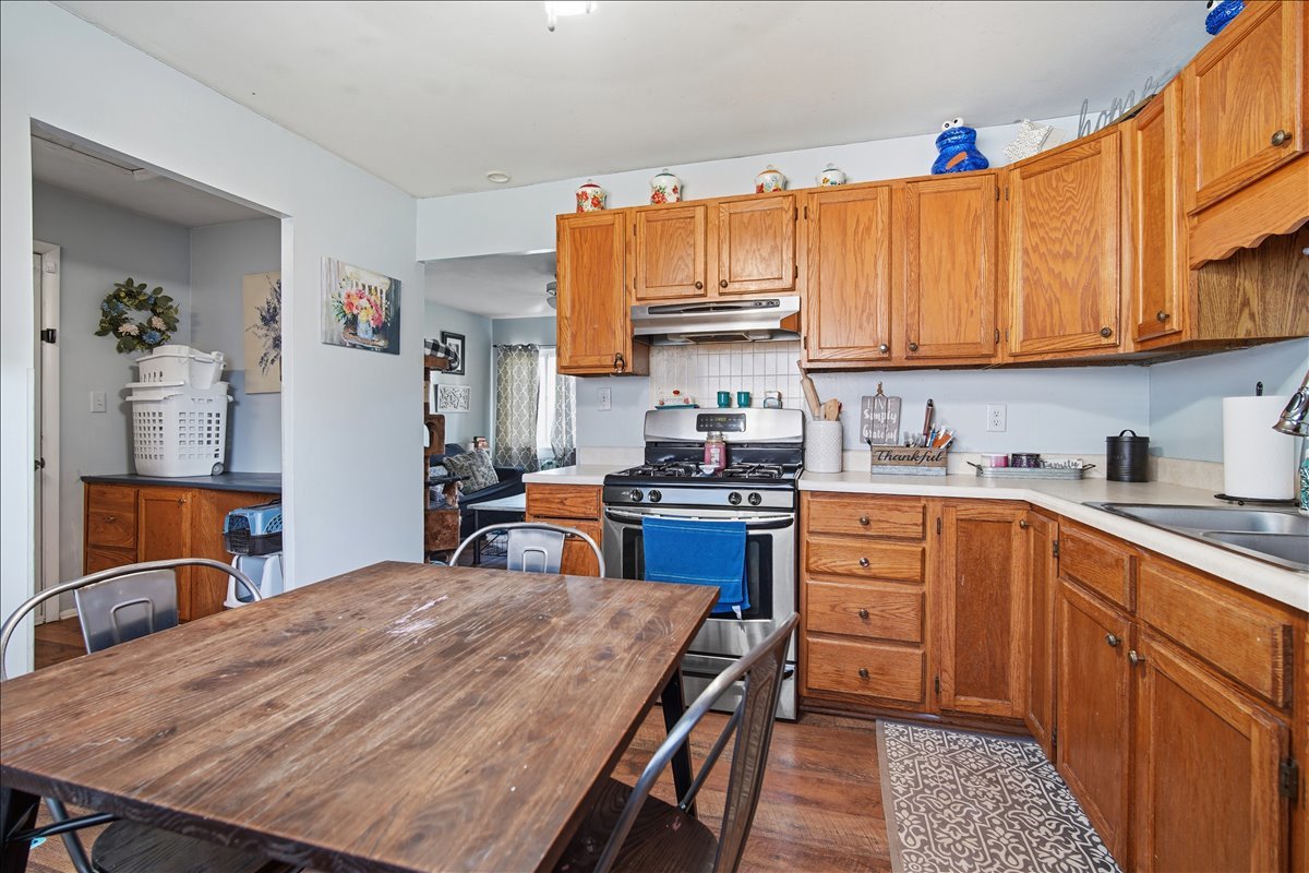 403 Sunset Drive, Leroy, IL 61752