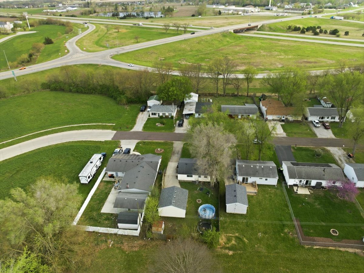 403 Sunset Drive, Leroy, IL 61752