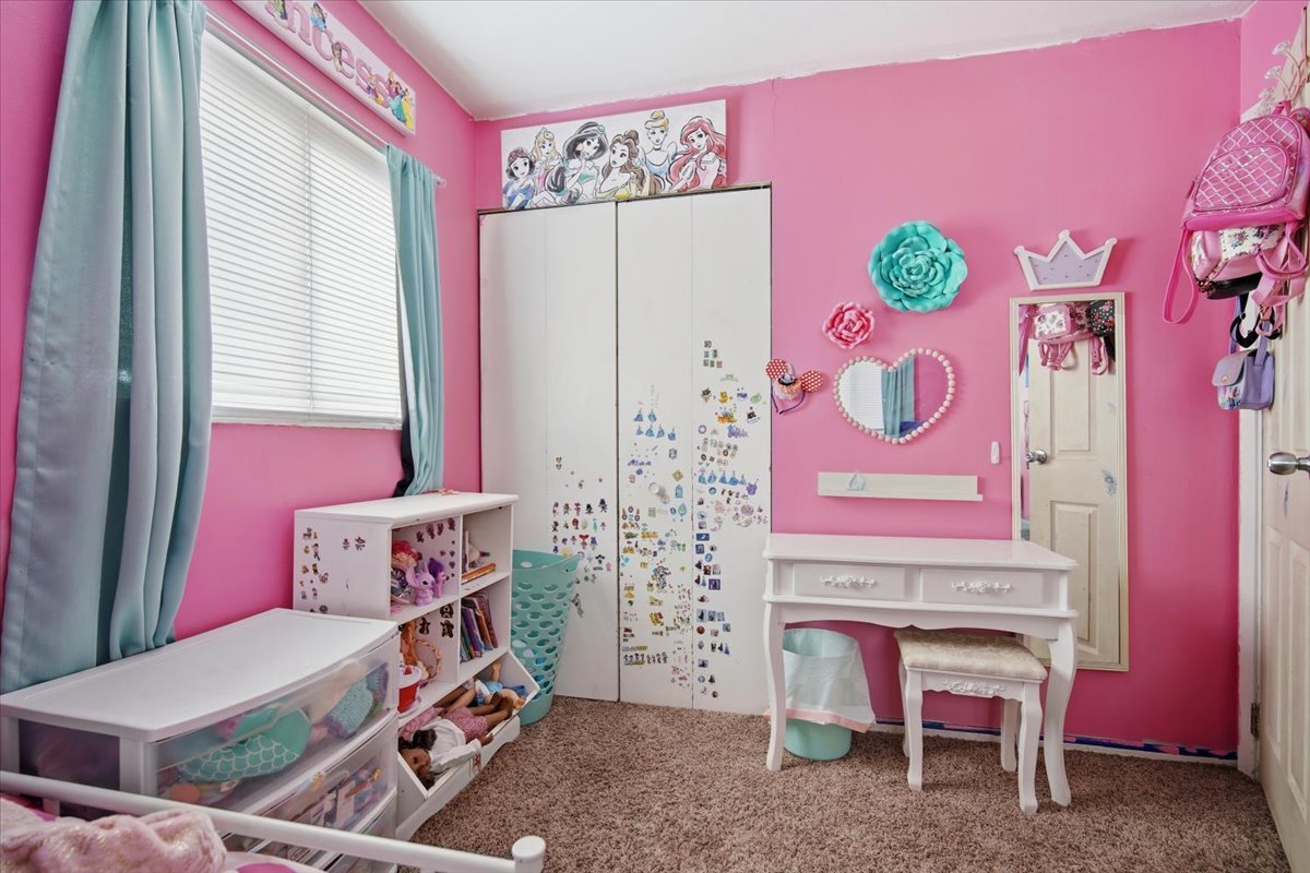 403 Sunset Drive, Leroy, IL 61752