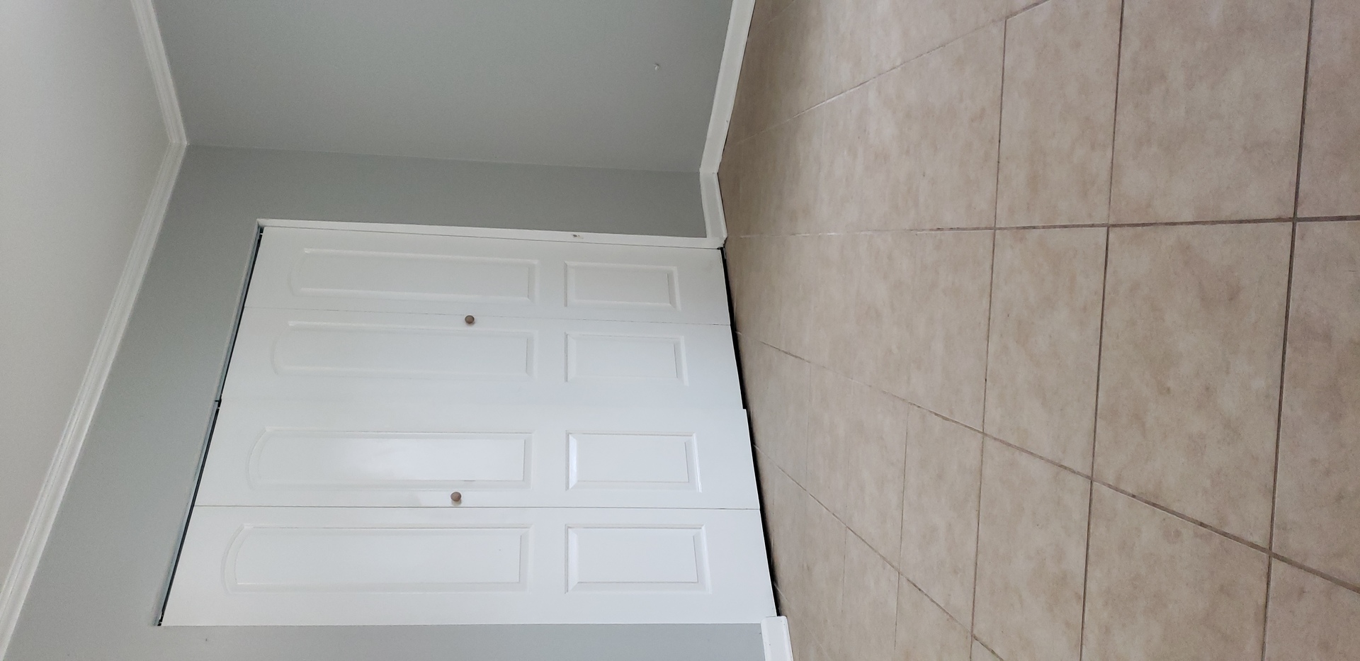 239 Malibu Drive, Bolingbrook, IL 60440