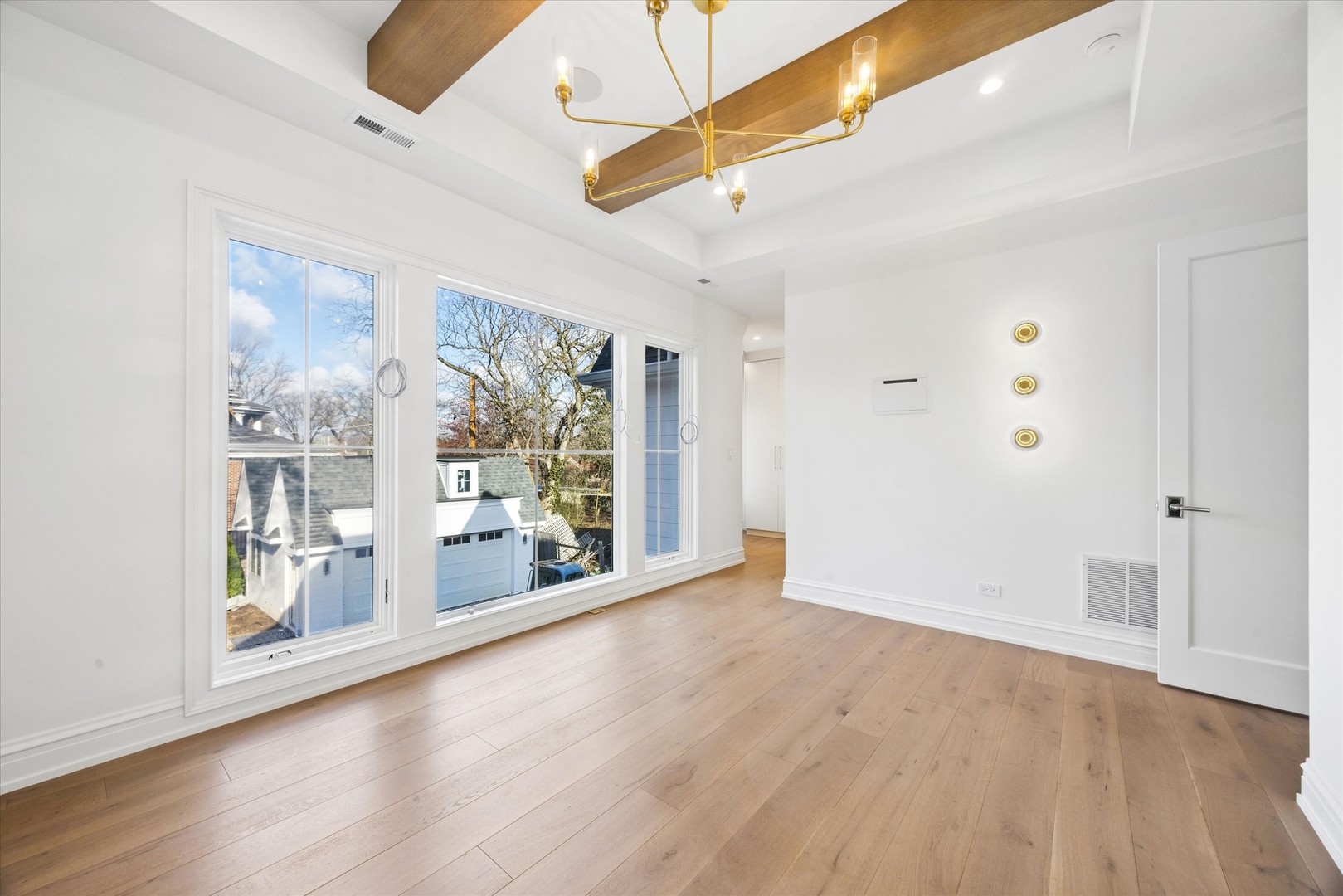 6 S Elm Street, Hinsdale, IL 60521