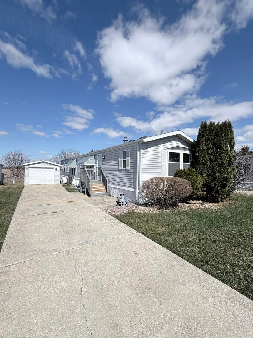 Beecher, IL 60401