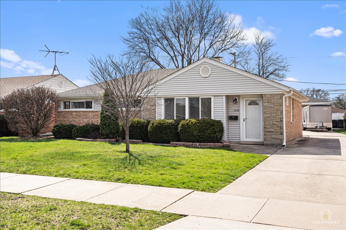 1028 W Villa Drive, Des Plaines, IL 60016