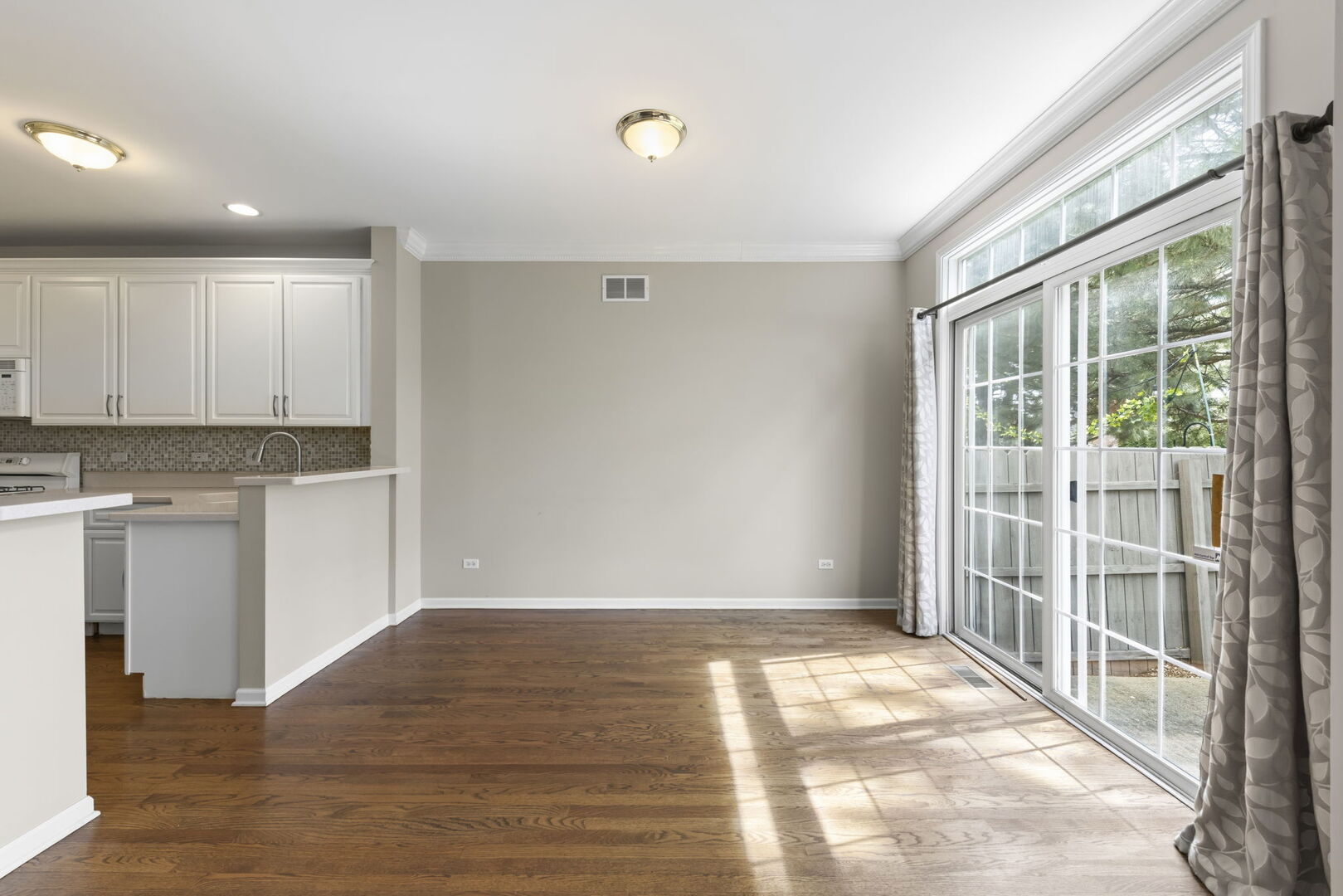 1728 Pershing Avenue #3, Wheaton, IL 60189