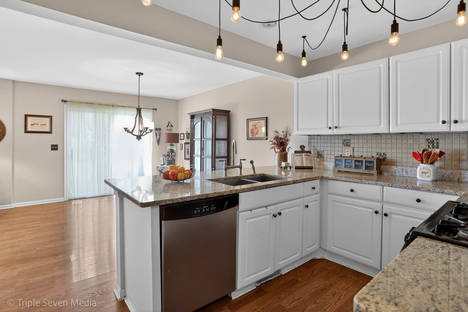 705 Timothy Court, East Dundee, IL 60118