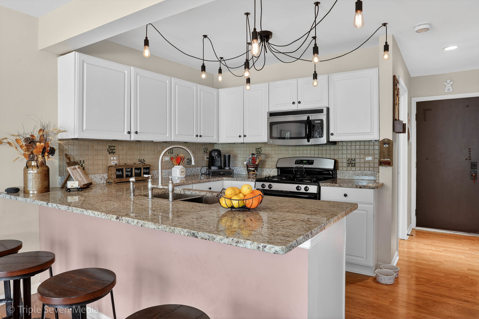 705 Timothy Court, East Dundee, IL 60118