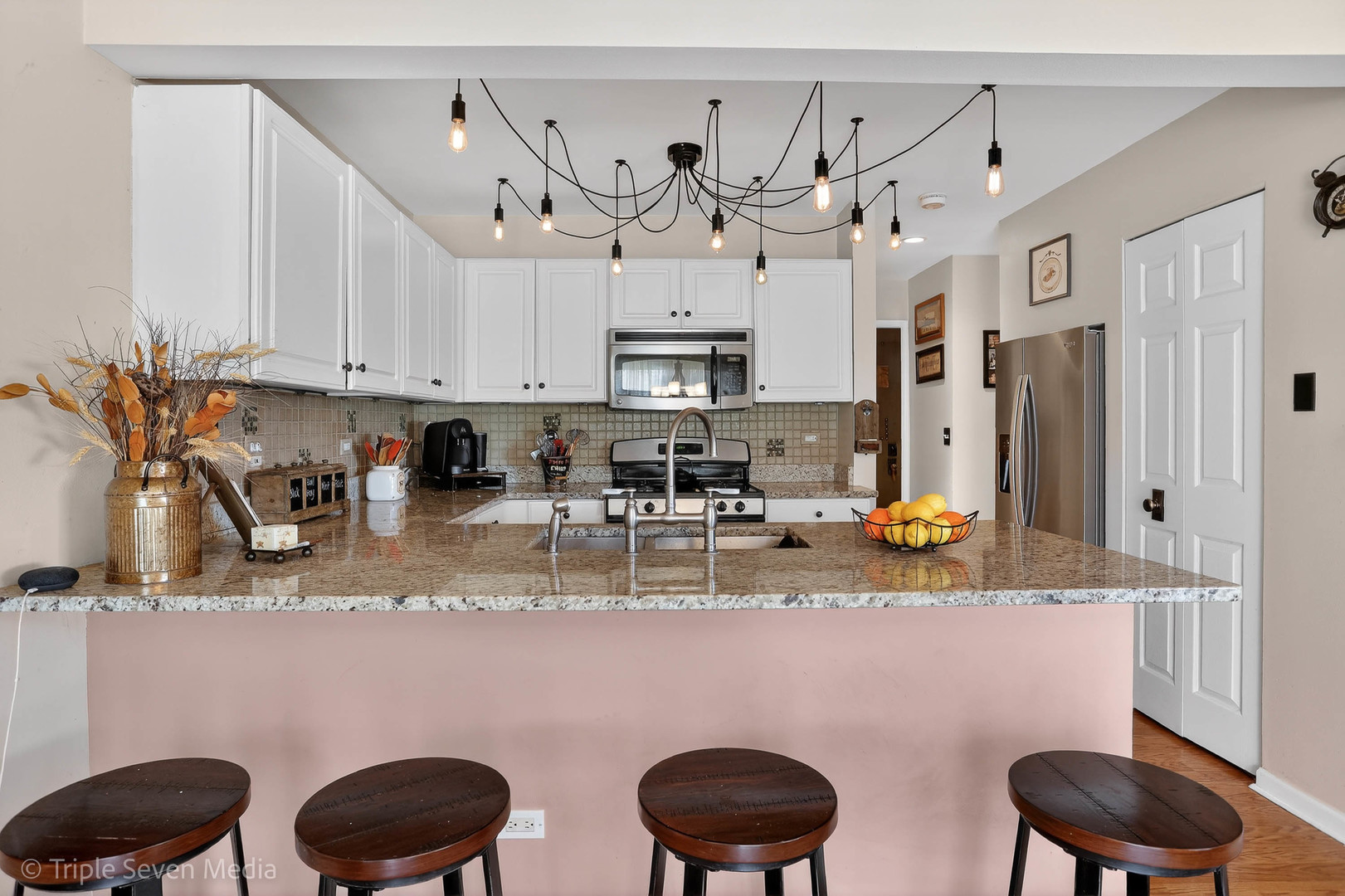 705 Timothy Court, East Dundee, IL 60118