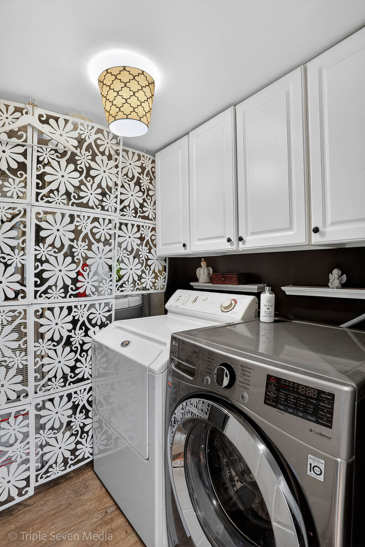 705 Timothy Court, East Dundee, IL 60118