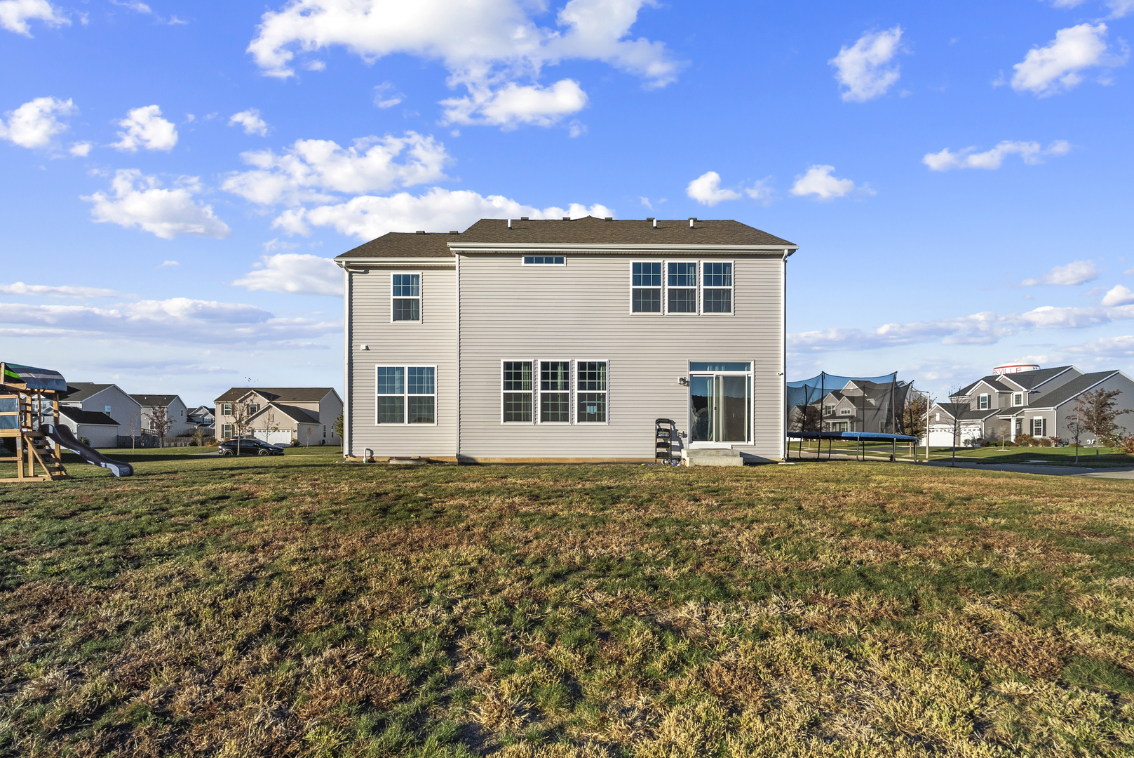 668 Braemore Lane, Yorkville, IL 60560