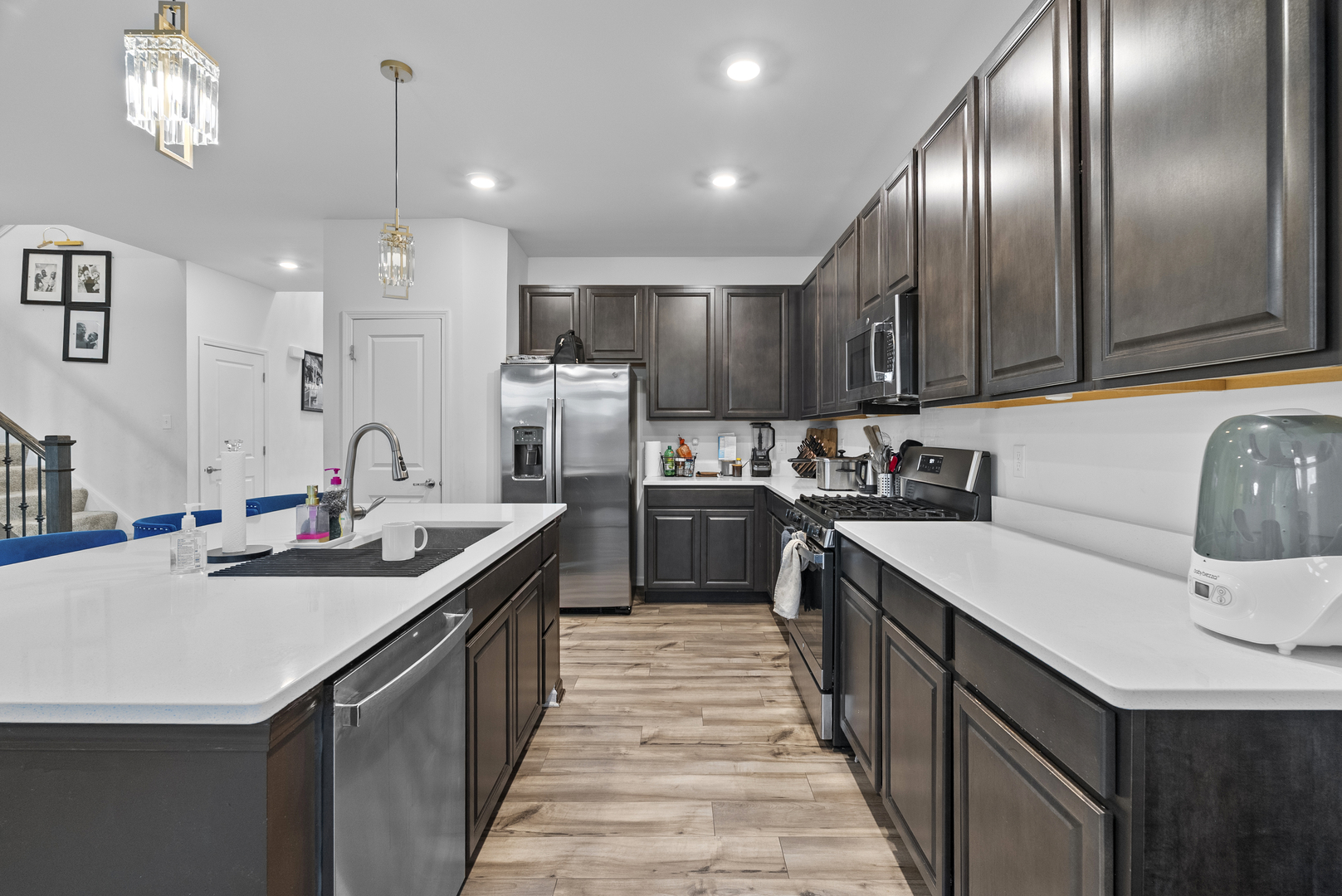 668 Braemore Lane, Yorkville, IL 60560