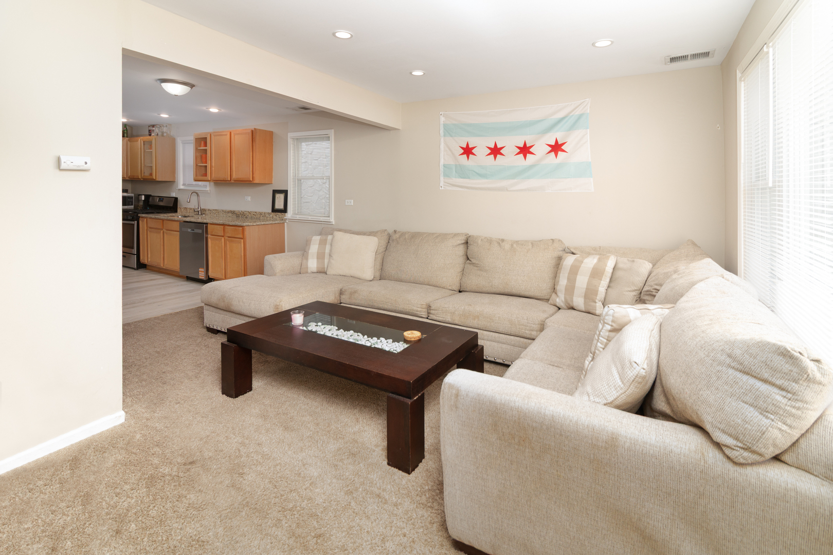 3333 N Orange Avenue, Chicago, IL 60634