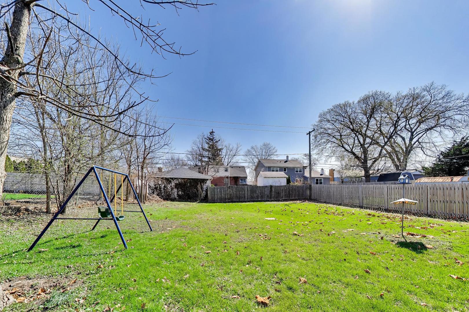 825 S Grace Street, Lombard, IL 60148