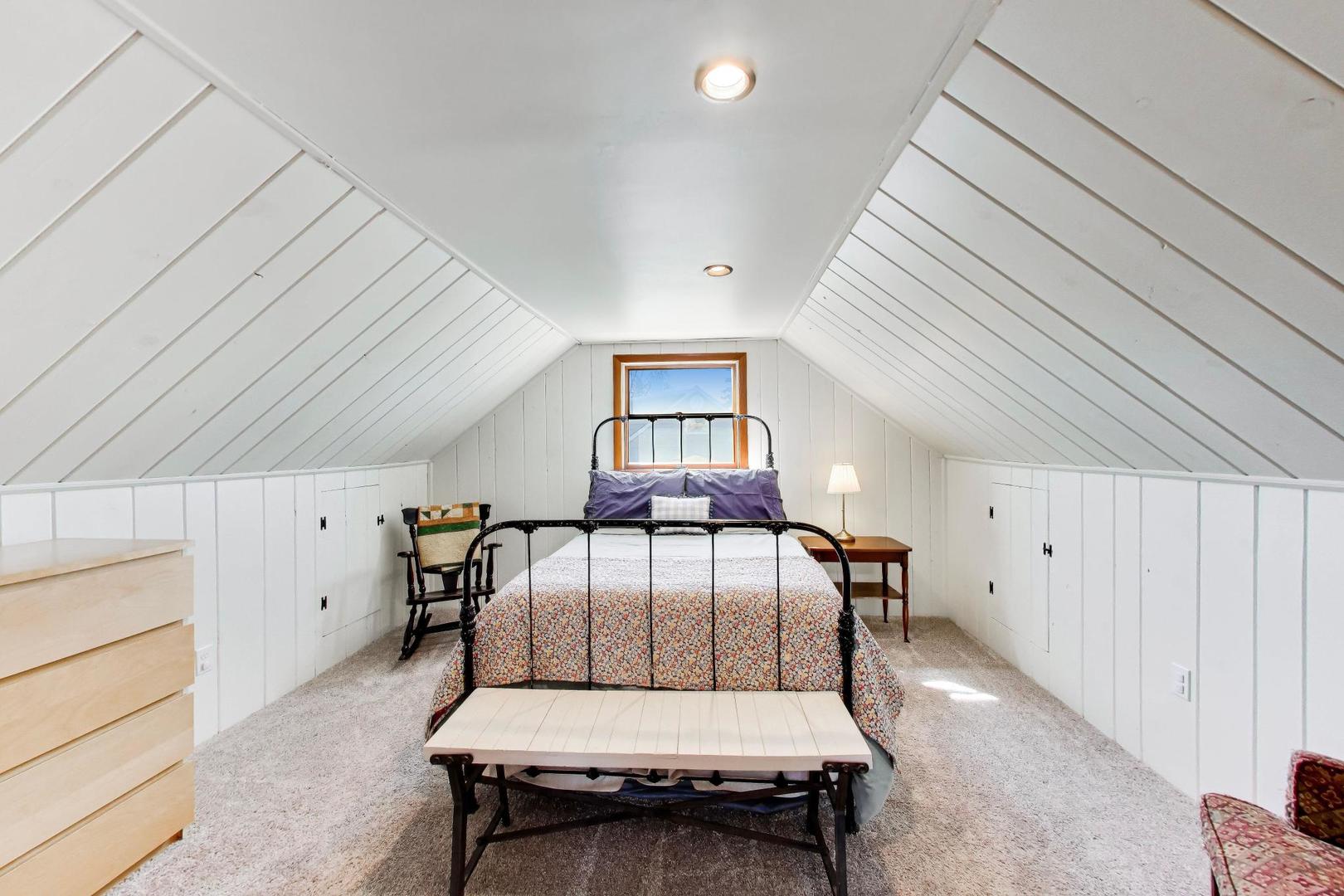 825 S Grace Street, Lombard, IL 60148