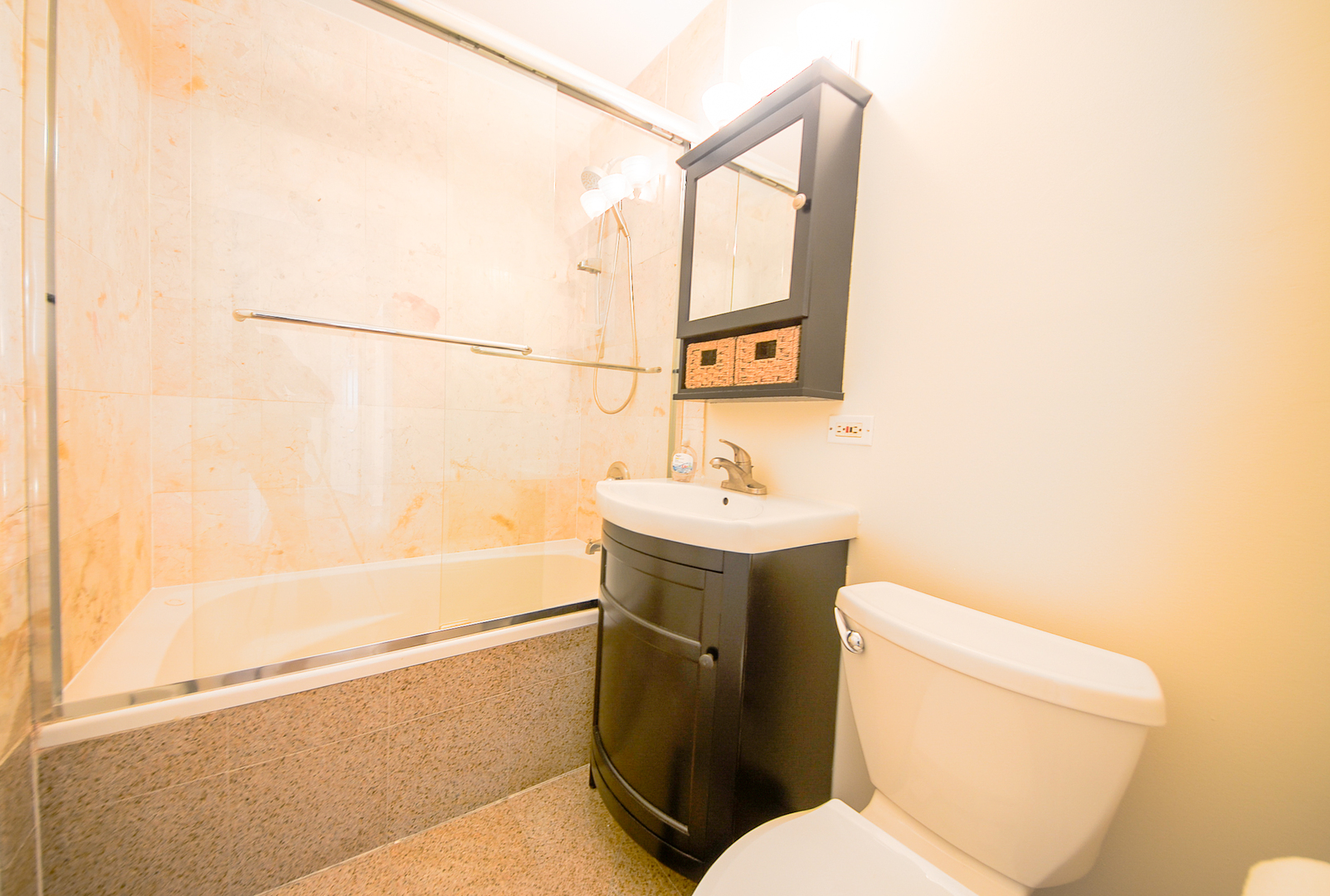 1308 Perry Street #B, Des Plaines, IL 60016