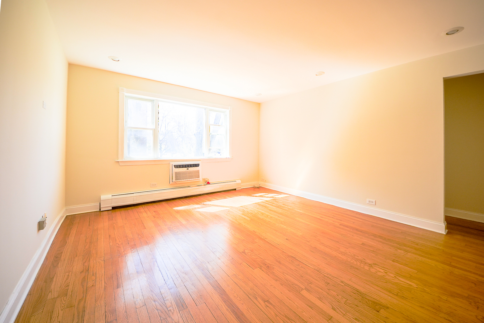 1308 Perry Street #B, Des Plaines, IL 60016