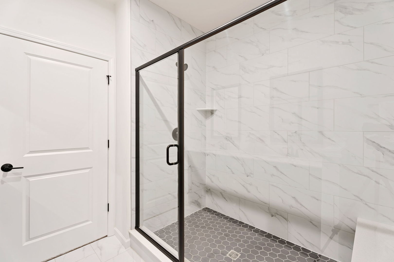 6238 Links Drive #04001, Woodridge, IL 60517