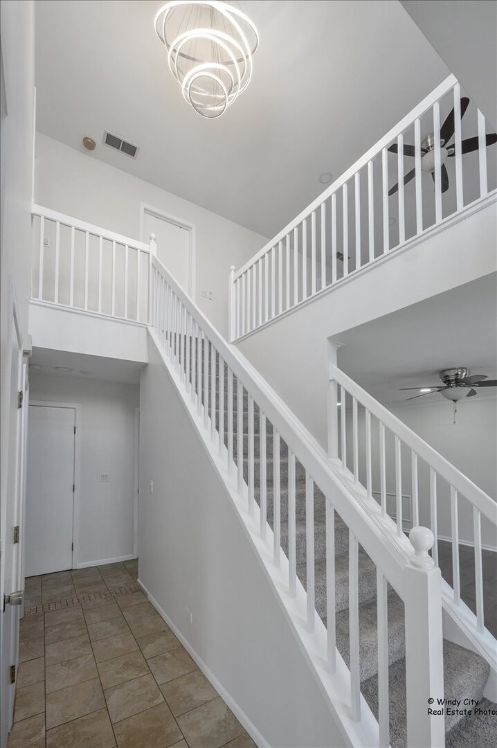 1476 Laurel Oaks Drive, Streamwood, IL 60107