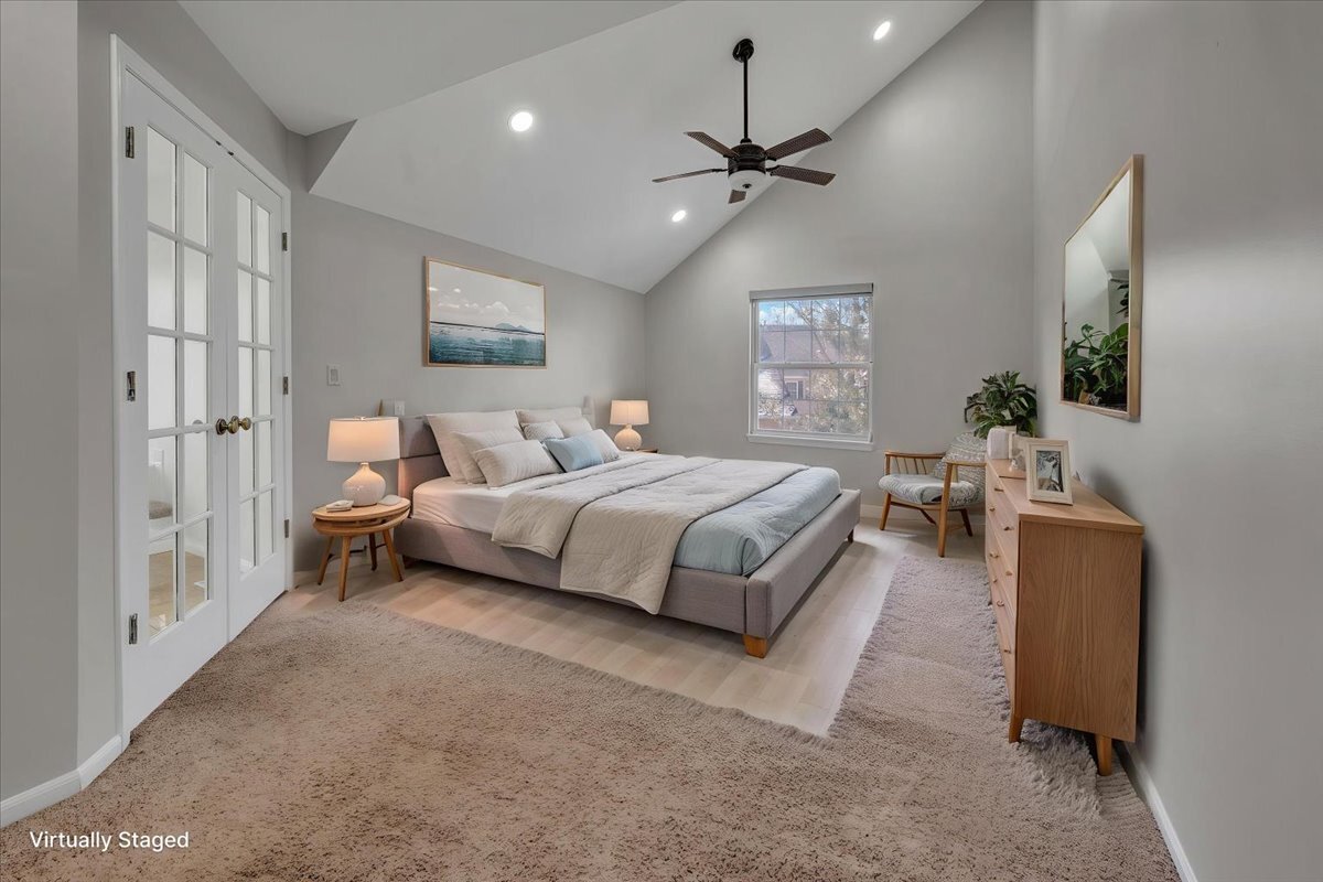 1476 Laurel Oaks Drive, Streamwood, IL 60107