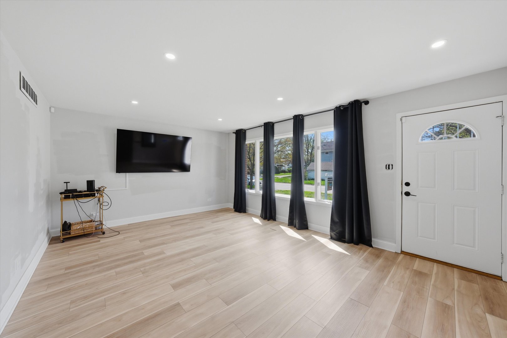 21331 Illinois Street, Matteson, IL 60443