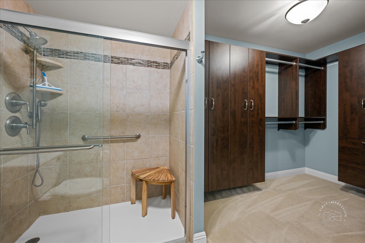 1103 N Mill Street #111, Naperville, IL 60563