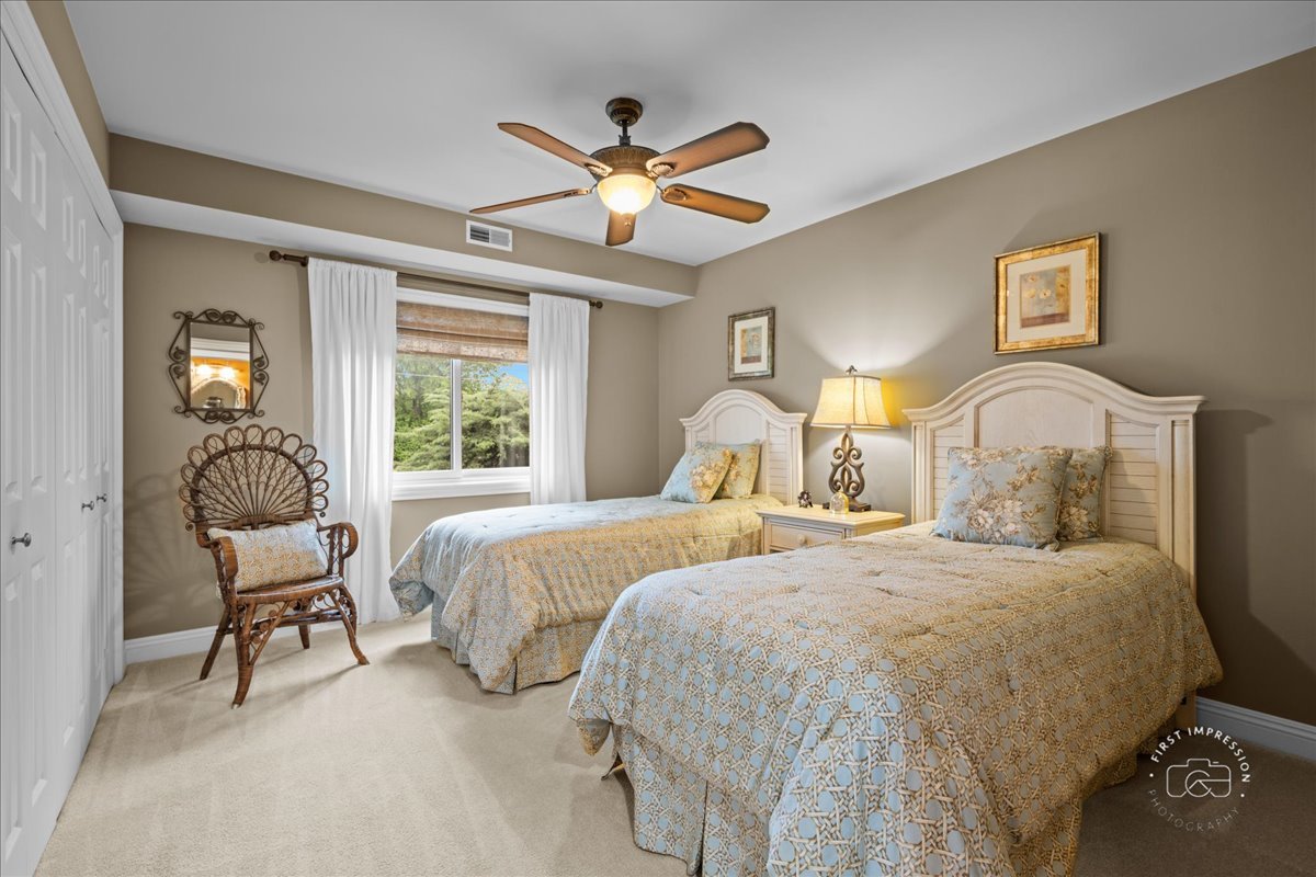 1103 N Mill Street #111, Naperville, IL 60563