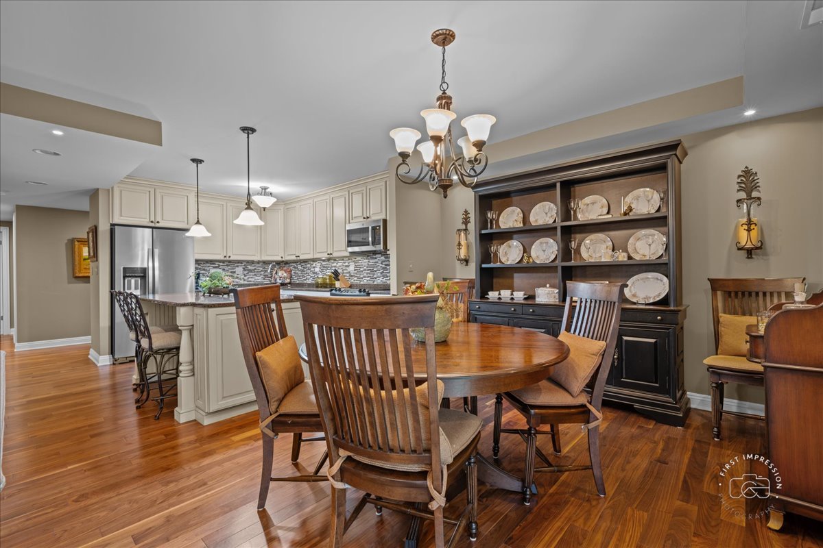 1103 N Mill Street #111, Naperville, IL 60563