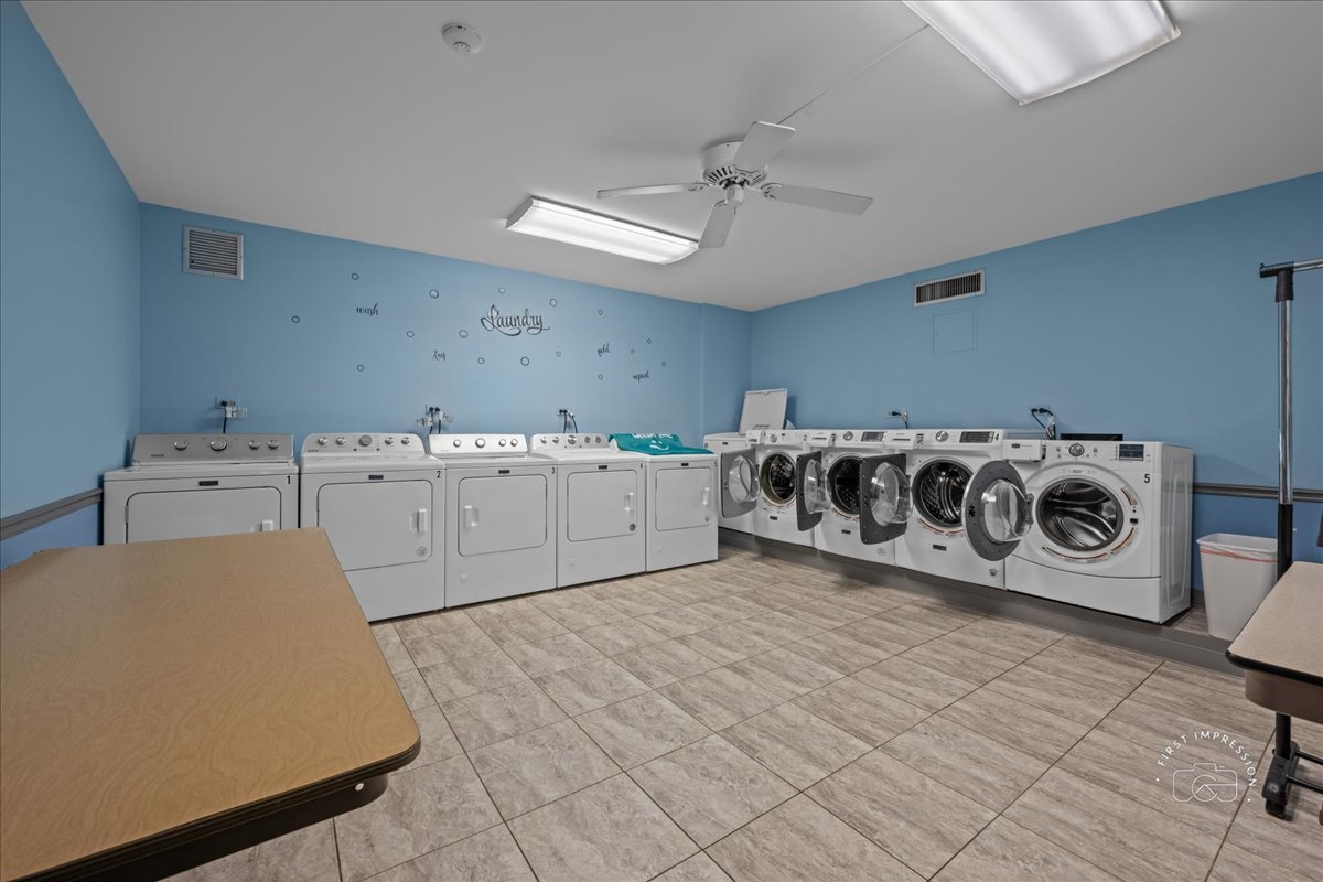 1103 N Mill Street #111, Naperville, IL 60563