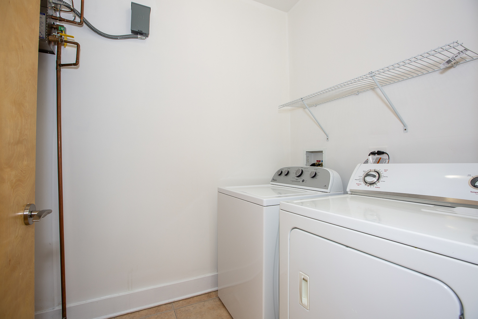 5766 N LINCOLN Avenue #205, Chicago, IL 60659