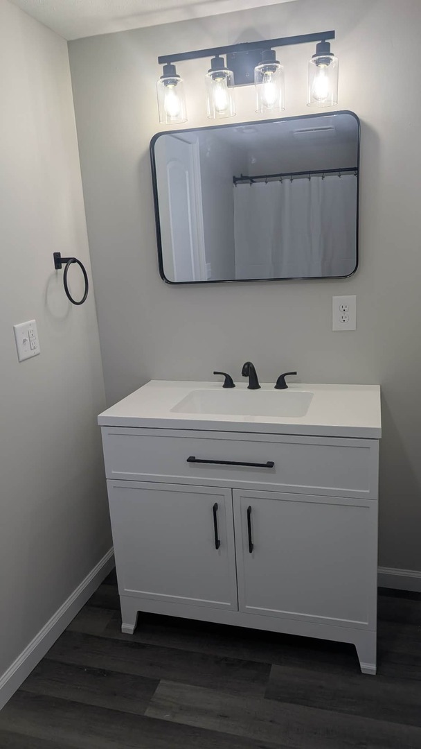 720 E Marion Street, Clinton, IL 61727