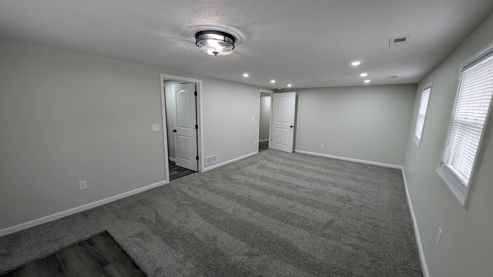 720 E Marion Street, Clinton, IL 61727